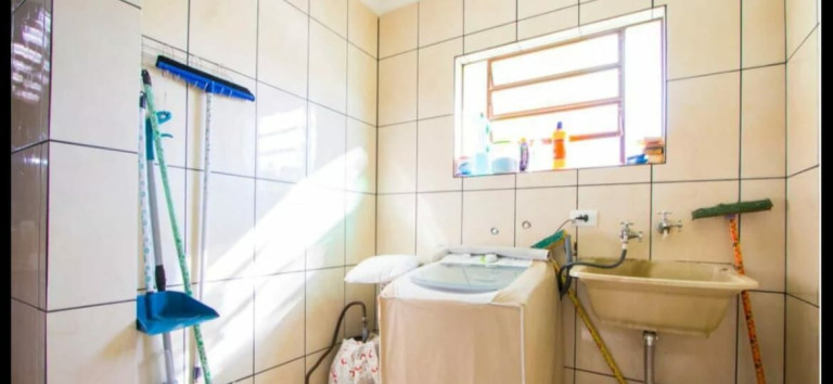 Imagem Casa com 3 Quartos à Venda, 179 m² em Parque Novo Oratório - Santo André Imagem Casa com 3 Quartos à Venda, 179 m² em Parque Novo Oratório - Santo André