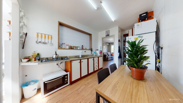 Imagem Imóvel com 2 Quartos à Venda, 73 m² em Cristal - Porto Alegre