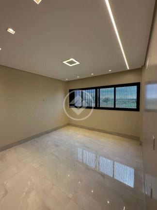 Imagem Casa com 5 Quartos à Venda, 400 m² em Condomínio Portal Do Sol Golfe Green - Goiânia Imagem Casa com 5 Quartos à Venda, 400 m² em Condomínio Portal Do Sol Golfe Green - Goiânia