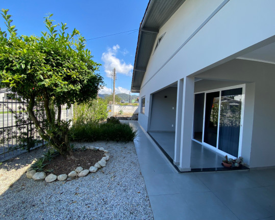 Imagem Sobrado com 3 Quartos para Alugar, 120 m² em Jardim Maluche - Brusque