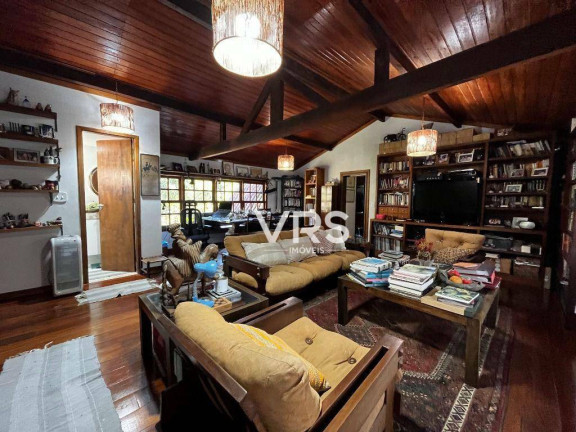 Imagem Casa com 7 Quartos à Venda, 274 m² em Carlos Guinle - Teresópolis Imagem Casa com 7 Quartos à Venda, 274 m² em Carlos Guinle - Teresópolis