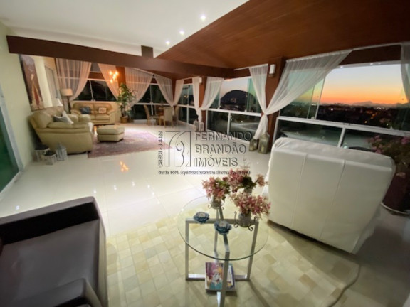 Imagem Casa com 5 Quartos à Venda, 700 m² em Jacarepaguá - Rio De Janeiro