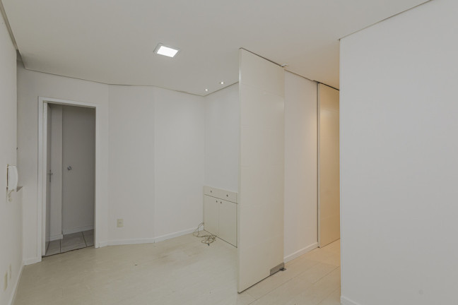 Imagem Sala Comercial à Venda, 45 m² em Independência - Porto Alegre Imagem Sala Comercial à Venda, 45 m² em Independência - Porto Alegre