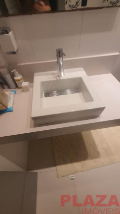 Imagem Apartamento com 3 Quartos à Venda, 90 m² em Centro - Balneário Camboriú Imagem Apartamento com 3 Quartos à Venda, 90 m² em Centro - Balneário Camboriú