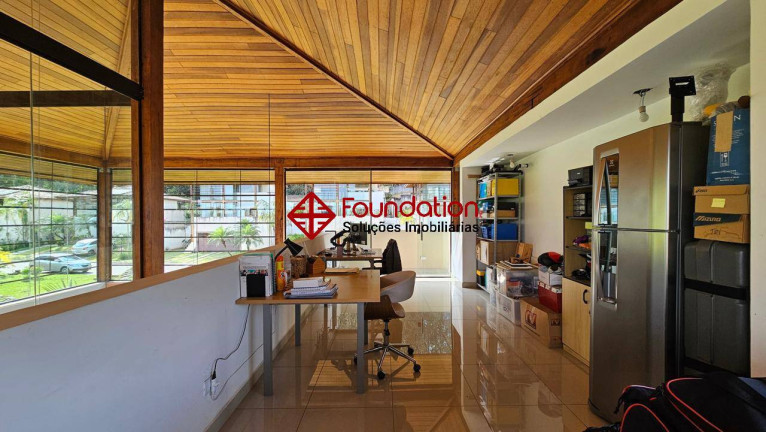 Imagem Casa de Condomínio com 3 Quartos à Venda, 585 m² em Chácara Dos Junqueiras - Carapicuíba