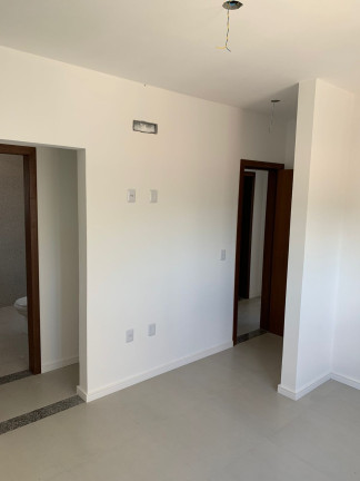 Imagem Casa com 4 Quartos à Venda, 125 m² em Ambrósio - Garopaba Imagem Casa com 4 Quartos à Venda, 125 m² em Ambrósio - Garopaba