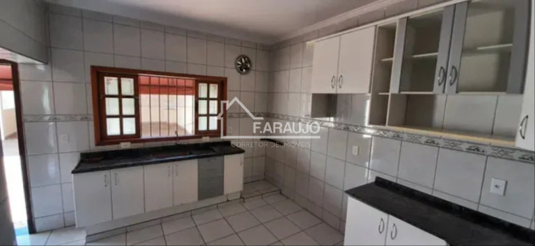 Imagem Sobrado com 3 Quartos à Venda, 180 m² em Jardim Astro - Sorocaba Imagem Sobrado com 3 Quartos à Venda, 180 m² em Jardim Astro - Sorocaba
