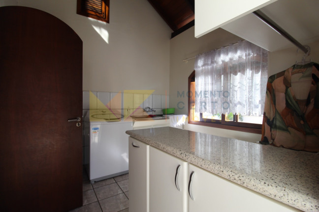 Imagem Casa com 3 Quartos à Venda, 650 m² em Valparaíso - Blumenau Imagem Casa com 3 Quartos à Venda, 650 m² em Valparaíso - Blumenau