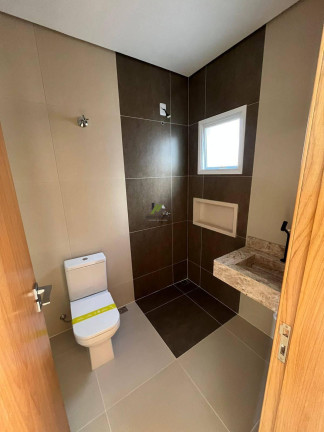 Imagem Casa com 2 Quartos à Venda, 75 m² Imagem Casa com 2 Quartos à Venda, 75 m²