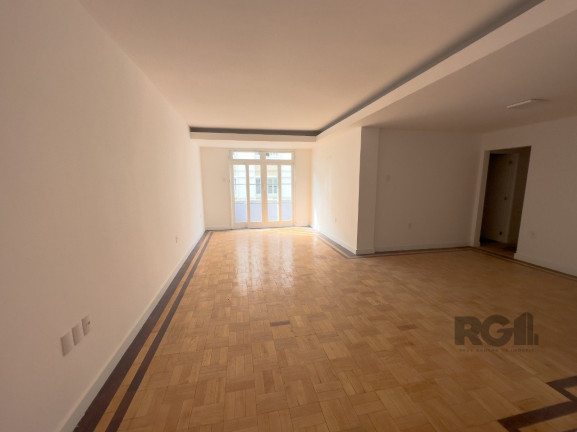 Imagem Apartamento com 3 Quartos à Venda, 145 m² em Santana - Porto Alegre Imagem Apartamento com 3 Quartos à Venda, 145 m² em Santana - Porto Alegre