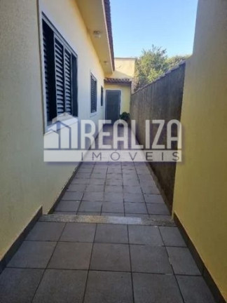 Imagem Casa com 3 Quartos à Venda, 240 m² em Fabrício - Uberaba Imagem Casa com 3 Quartos à Venda, 240 m² em Fabrício - Uberaba
