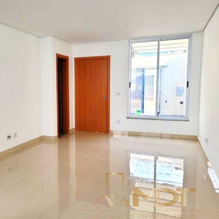 Imagem Casa com 3 Quartos à Venda, 113 m² em Santa Rosa - Belo Horizonte Imagem Casa com 3 Quartos à Venda, 113 m² em Santa Rosa - Belo Horizonte