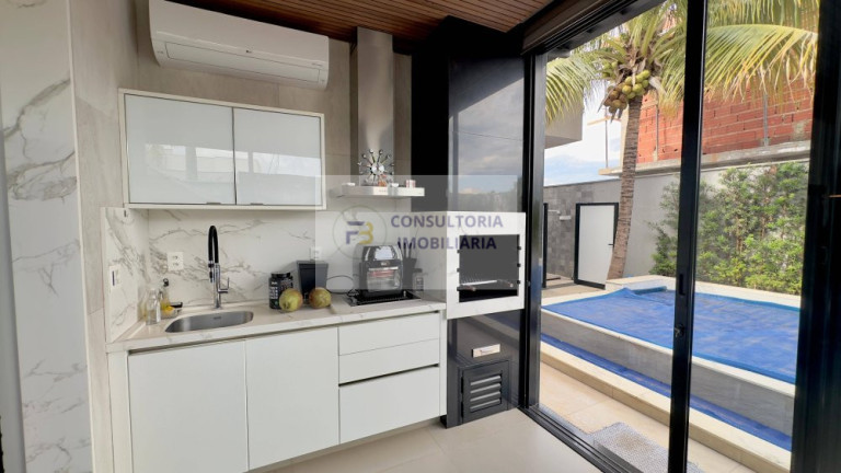 Imagem Casa com 4 Quartos à Venda, 398 m² em Residencial Goiânia Golfe Clube - Goiânia Imagem Casa com 4 Quartos à Venda, 398 m² em Residencial Goiânia Golfe Clube - Goiânia