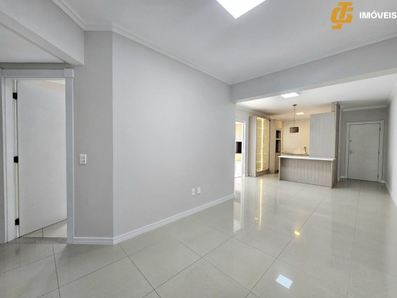 Imagem Apartamento com 2 Quartos à Venda, 102 m² em Centro - Balneário Camboriú Imagem Apartamento com 2 Quartos à Venda, 102 m² em Centro - Balneário Camboriú