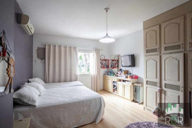 Imagem Casa com 4 Quartos à Venda, 223 m² em Torres