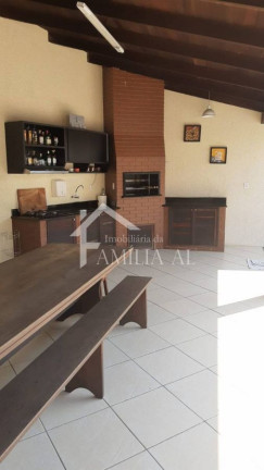 Imagem Sobrado com 3 Quartos à Venda, 248 m² em Parque Guarani - Joinville