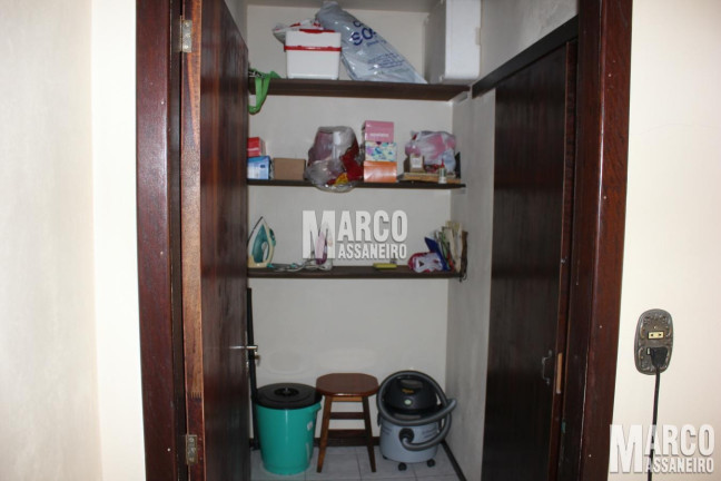 Imagem Casa com 3 Quartos à Venda, 280 m² em Centro - Balneário Barra Do Sul Imagem Casa com 3 Quartos à Venda, 280 m² em Centro - Balneário Barra Do Sul