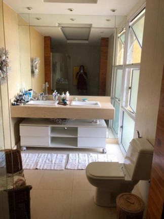 Imagem Casa com 3 Quartos à Venda, 420 m² em Recreio Dos Bandeirantes - Rio De Janeiro Imagem Casa com 3 Quartos à Venda, 420 m² em Recreio Dos Bandeirantes - Rio De Janeiro