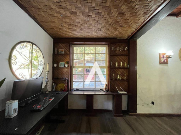 Imagem Casa com 10 Quartos à Venda, 327 m² em Albuquerque - Teresópolis Imagem Casa com 10 Quartos à Venda, 327 m² em Albuquerque - Teresópolis