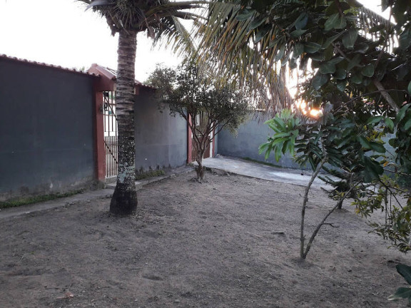Imagem Casa com 1 Quarto à Venda, 450 m² em Monteiro (são Vicente) - Araruama Imagem Casa com 1 Quarto à Venda, 450 m² em Monteiro (são Vicente) - Araruama