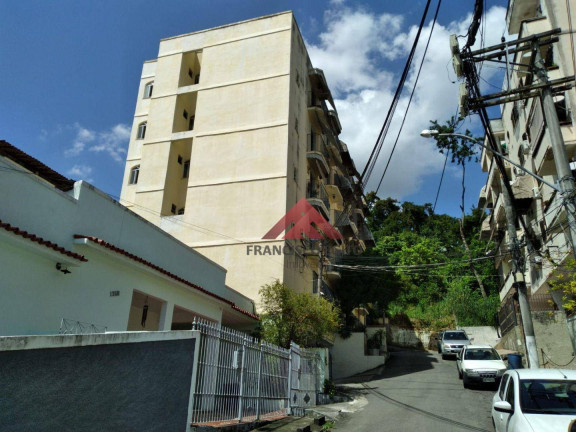 Apartamento com 2 Quartos à Venda, 76 m² em Centro - São Gonçalo