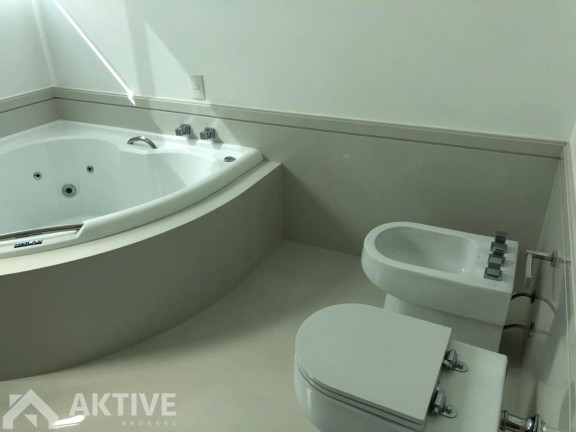 Imagem Casa de Condomínio com 4 Quartos à Venda, 300 m² em Tamboré - Santana De Parnaíba Imagem Casa de Condomínio com 4 Quartos à Venda, 300 m² em Tamboré - Santana De Parnaíba