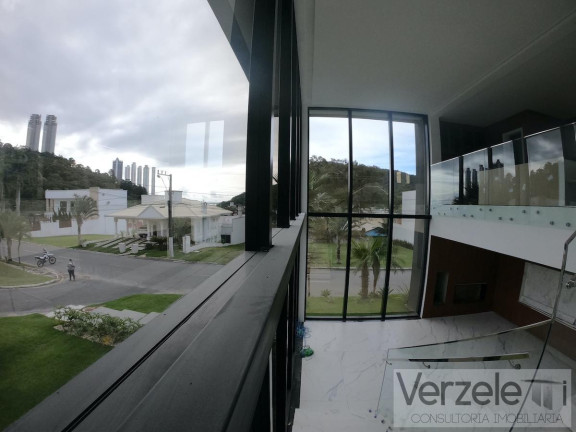 Imagem Casa com 4 Quartos à Venda, 530 m² em Barra - Balneário Camboriú Imagem Casa com 4 Quartos à Venda, 530 m² em Barra - Balneário Camboriú