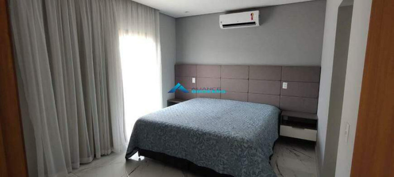 Imagem Casa com 4 Quartos à Venda, 376 m² em Bairro Caxambu - Jundiaí Imagem Casa com 4 Quartos à Venda, 376 m² em Bairro Caxambu - Jundiaí