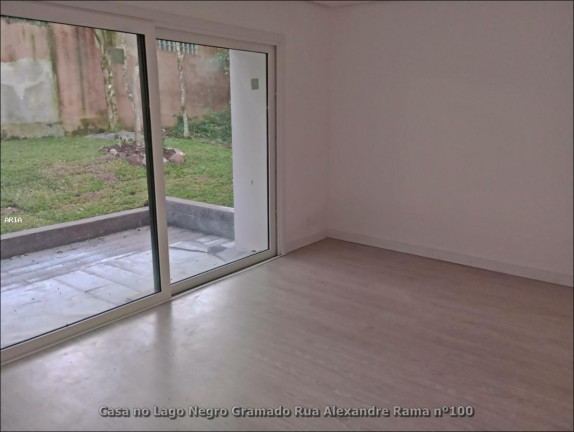 Imagem Casa com 3 Quartos à Venda, 225 m² em Lago Negro - Gramado
