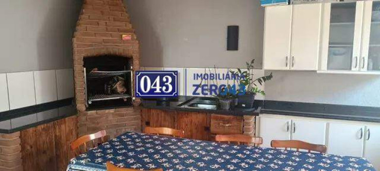 Casa com 3 Quartos à Venda, 120 m² em Residencial Abussafe - Londrina