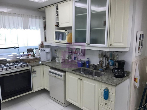 Imagem Apartamento com 4 Quartos para Alugar, 246 m² em Pitangueiras - Guarujá Imagem Apartamento com 4 Quartos para Alugar, 246 m² em Pitangueiras - Guarujá