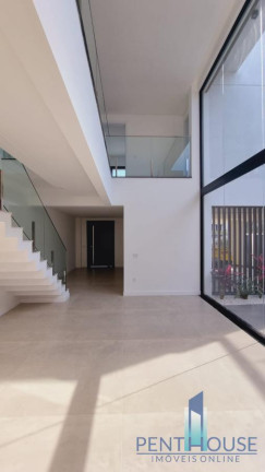Imagem Casa com 4 Quartos à Venda, 234 m² em Santa Regina - Camboriú Imagem Casa com 4 Quartos à Venda, 234 m² em Santa Regina - Camboriú