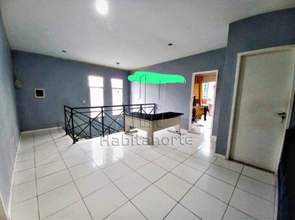 Imagem Casa com 5 Quartos para Alugar,  em Flores - Manaus