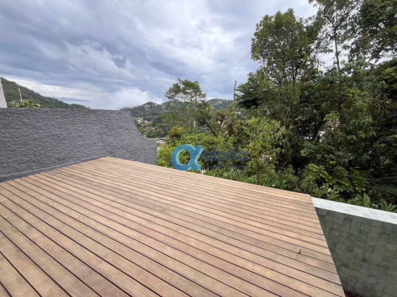 Imagem Casa com 3 Quartos à Venda, 192 m² em Quitandinha - Petrópolis Imagem Casa com 3 Quartos à Venda, 192 m² em Quitandinha - Petrópolis