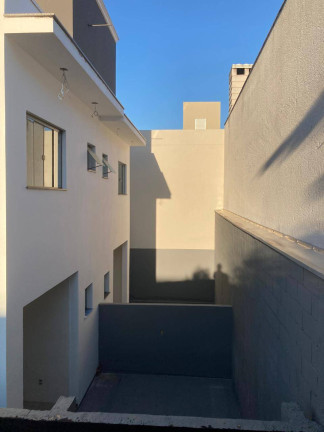 Imagem Casa com 2 Quartos à Venda, 77 m² em Areias Do Meio - Governador Celso Ramos