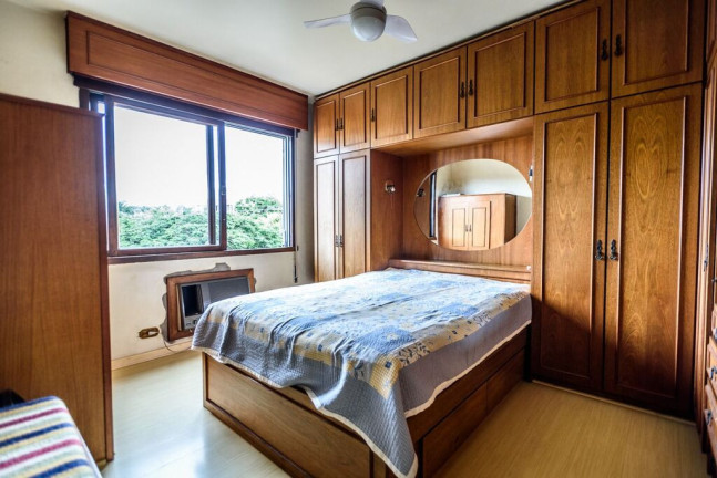 Imagem Apartamento com 3 Quartos à Venda, 81 m² em Jardim São Pedro - Porto Alegre