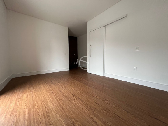 Imagem Casa com 3 Quartos à Venda, 191 m² em Saguaçu - Joinville Imagem Casa com 3 Quartos à Venda, 191 m² em Saguaçu - Joinville