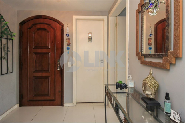 Imagem Imóvel com 4 Quartos à Venda, 113 m² em Higienópolis - Porto Alegre Imagem Imóvel com 4 Quartos à Venda, 113 m² em Higienópolis - Porto Alegre