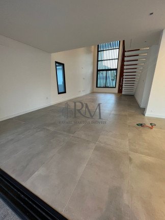 Imagem Casa com 4 Quartos à Venda, em Pedra Branca - Palhoça Imagem Casa com 4 Quartos à Venda, em Pedra Branca - Palhoça
