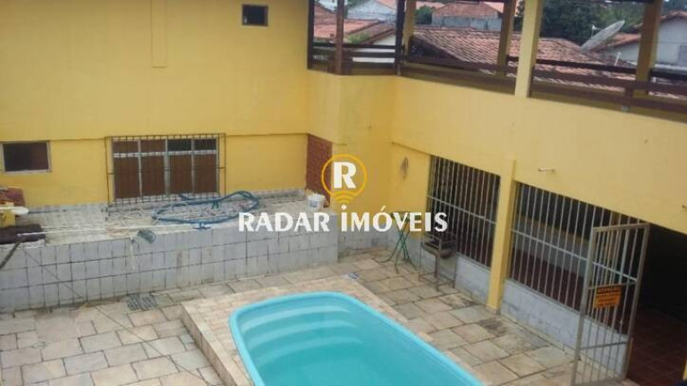 Imagem Casa com 8 Quartos à Venda, 600 m² em Balneário - São Pedro Da Aldeia