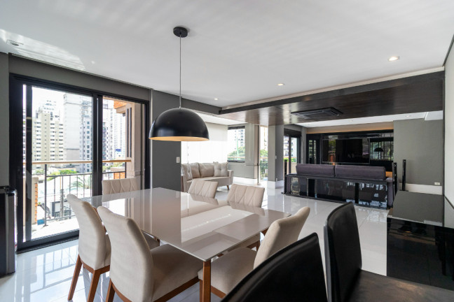 Imagem Apartamento com 2 Quartos à Venda, 171 m² em Moema - São Paulo