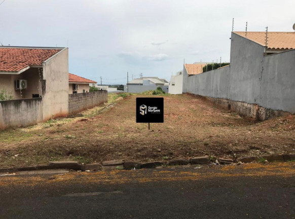 Imagem Terreno à Venda, 358 m² em Zona V - Umuarama