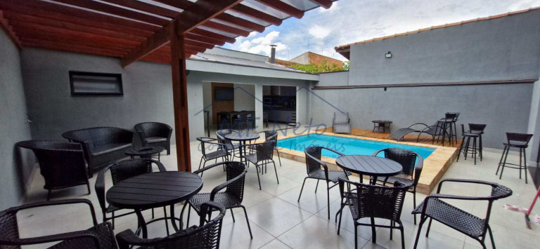 Imagem Casa com 3 Quartos à Venda, 648 m² em Jardim Kamel - Pirassununga Imagem Casa com 3 Quartos à Venda, 648 m² em Jardim Kamel - Pirassununga