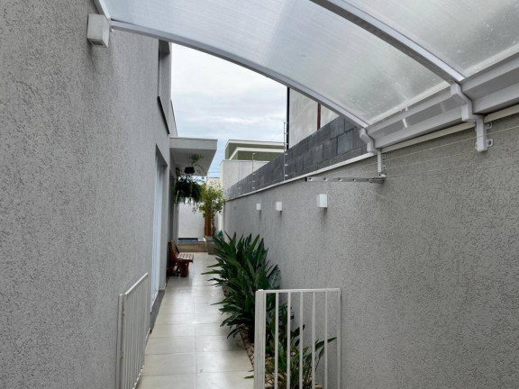 Imagem Casa com 3 Quartos à Venda, 300 m² em Caçapava