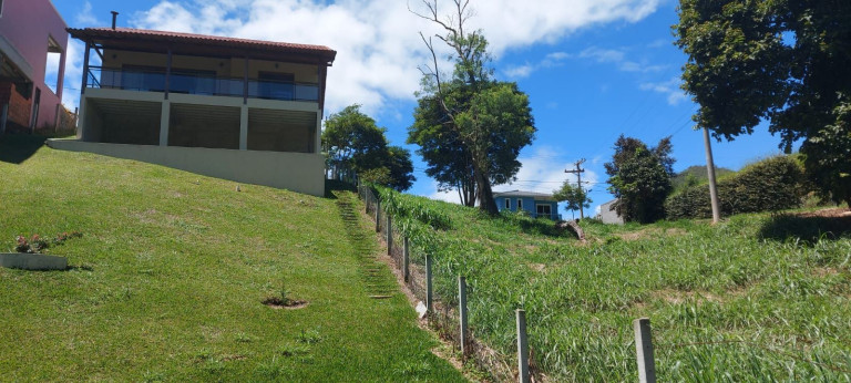 Imagem Casa com 2 Quartos à Venda, 310 m² em Sebastiana - Teresópolis Imagem Casa com 2 Quartos à Venda, 310 m² em Sebastiana - Teresópolis