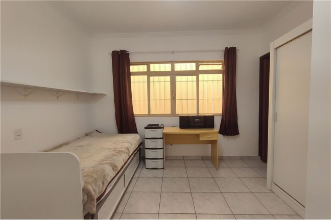 Imagem Casa com 4 Quartos à Venda, em Sítio Da Figueira - São Paulo Imagem Casa com 4 Quartos à Venda, em Sítio Da Figueira - São Paulo