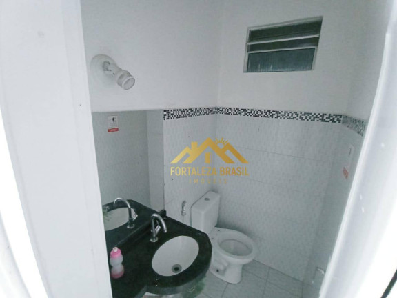 Imagem Imóvel com 5 Quartos à Venda, 112 m² em Itaperi - Fortaleza Imagem Imóvel com 5 Quartos à Venda, 112 m² em Itaperi - Fortaleza