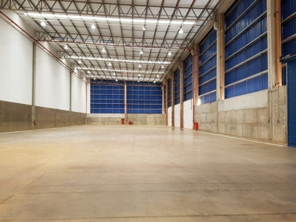 Casa para Alugar, 1.950 m² em Polvilho - Cajamar