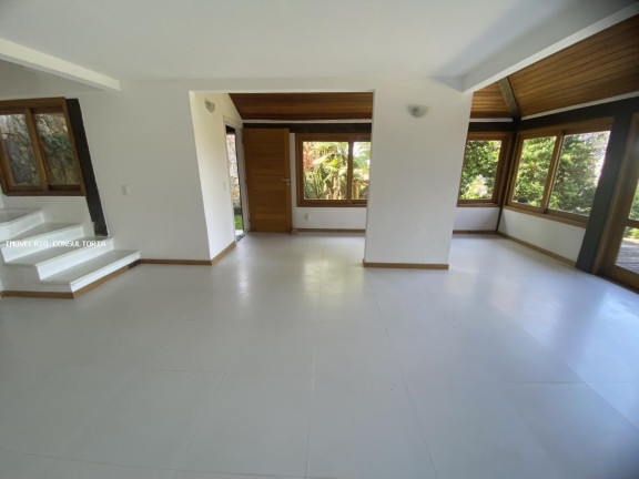 Imagem Casa com 3 Quartos à Venda, 182 m² em Ferradura - Armação Dos Búzios Imagem Casa com 3 Quartos à Venda, 182 m² em Ferradura - Armação Dos Búzios