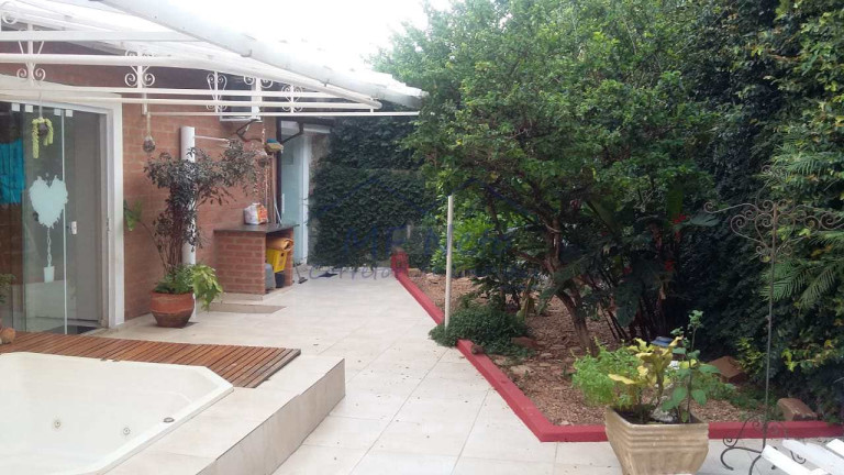 Imagem Casa com 4 Quartos à Venda, 430 m² em Condomínio Flamboyant - Pirassununga Imagem Casa com 4 Quartos à Venda, 430 m² em Condomínio Flamboyant - Pirassununga